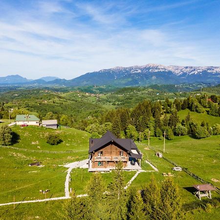 The Barn Villa Sirnea Exterior photo