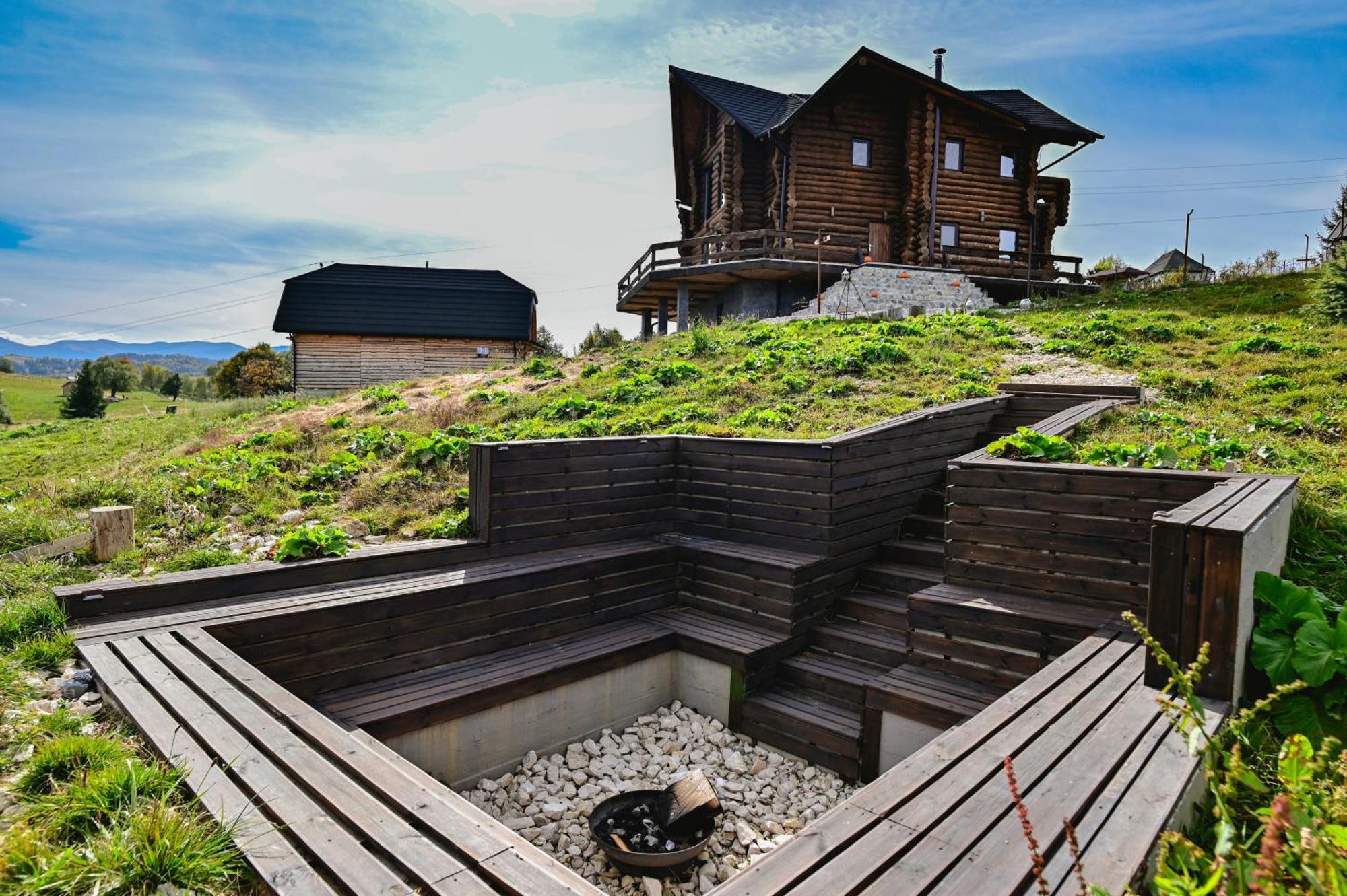 The Barn Villa Sirnea Exterior photo