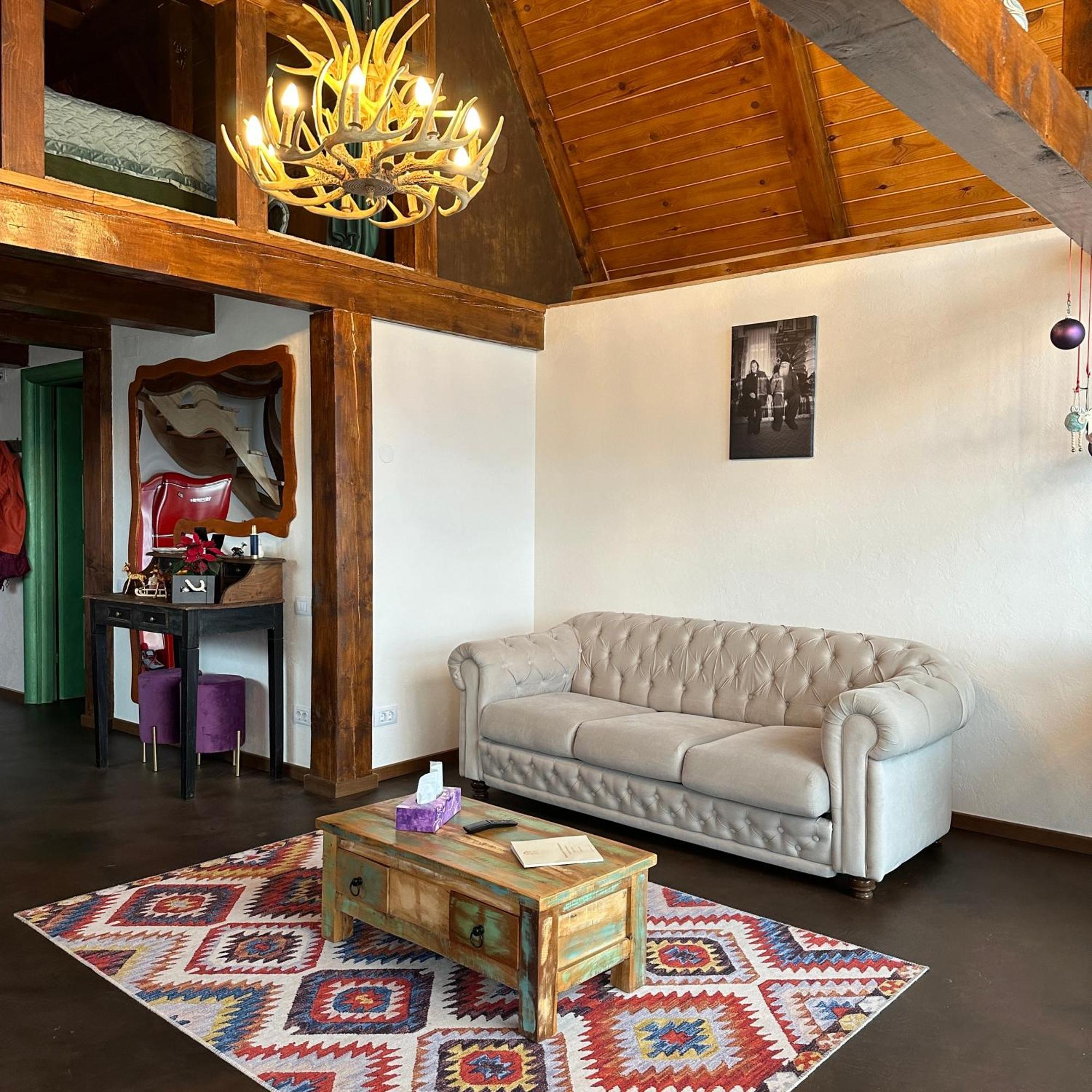 The Barn Villa Sirnea Exterior photo