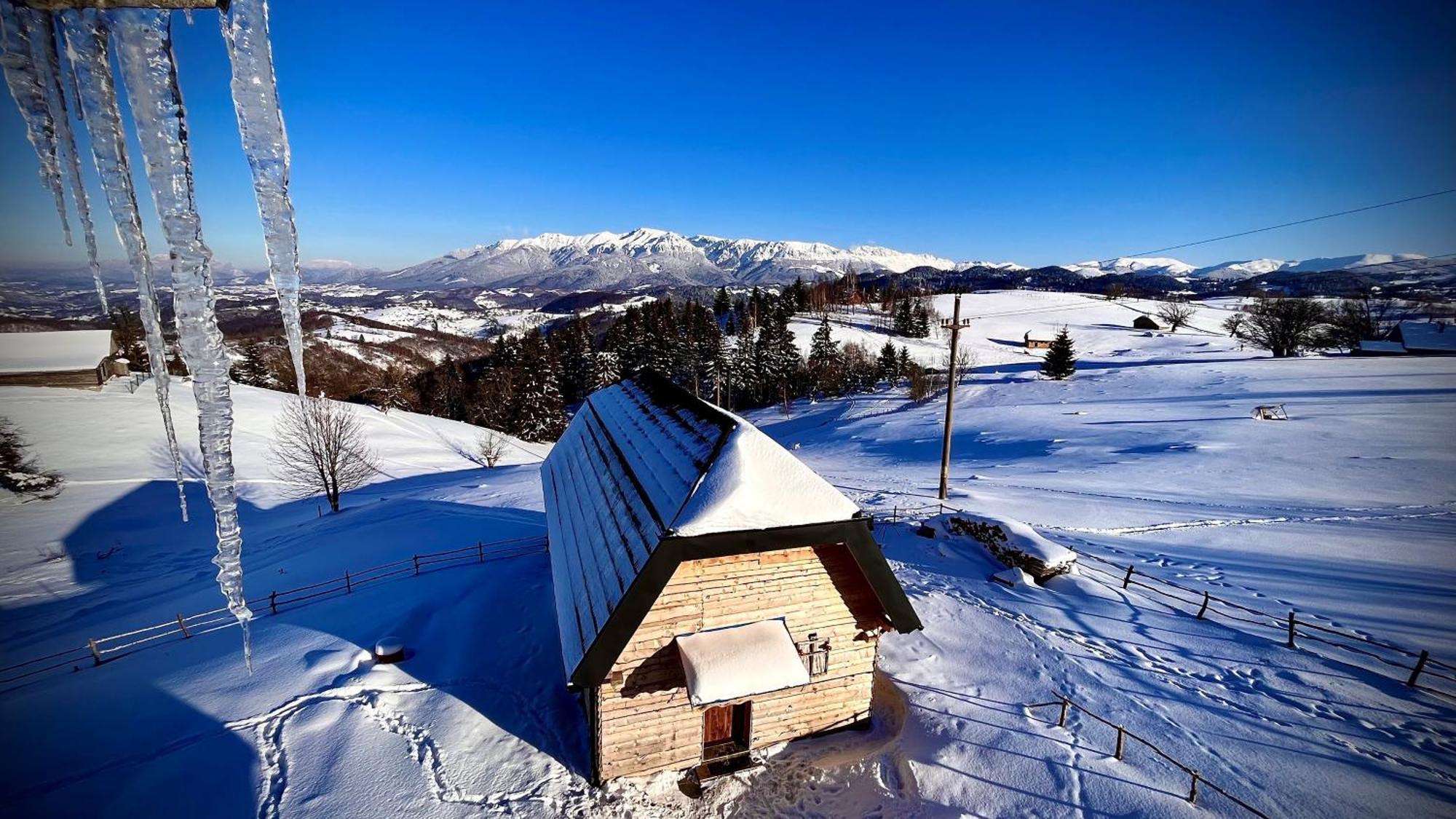 The Barn Villa Sirnea Exterior photo