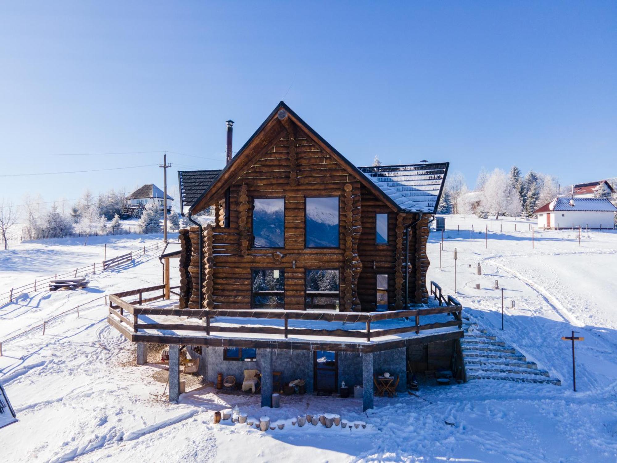The Barn Villa Sirnea Exterior photo