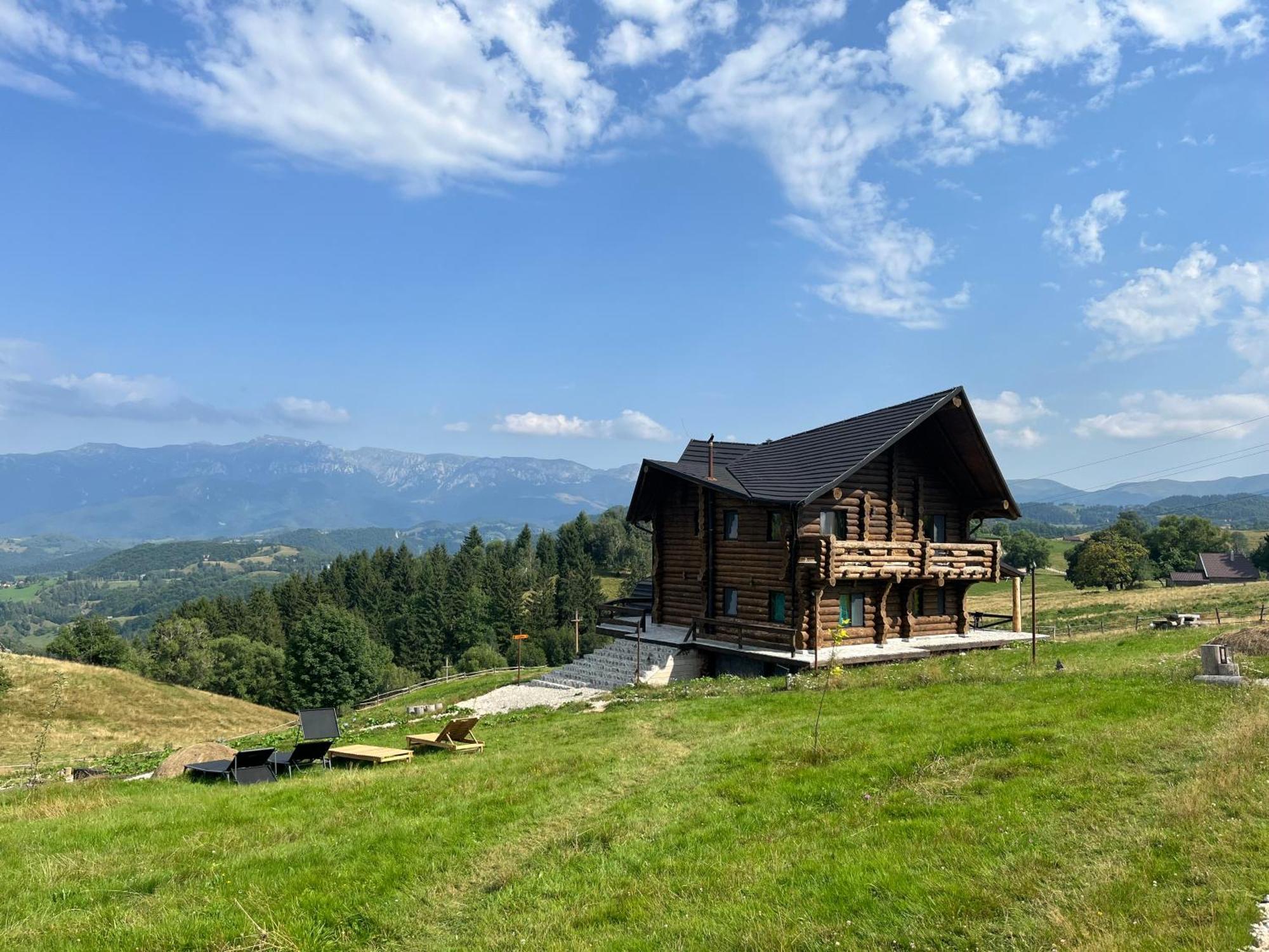 The Barn Villa Sirnea Exterior photo