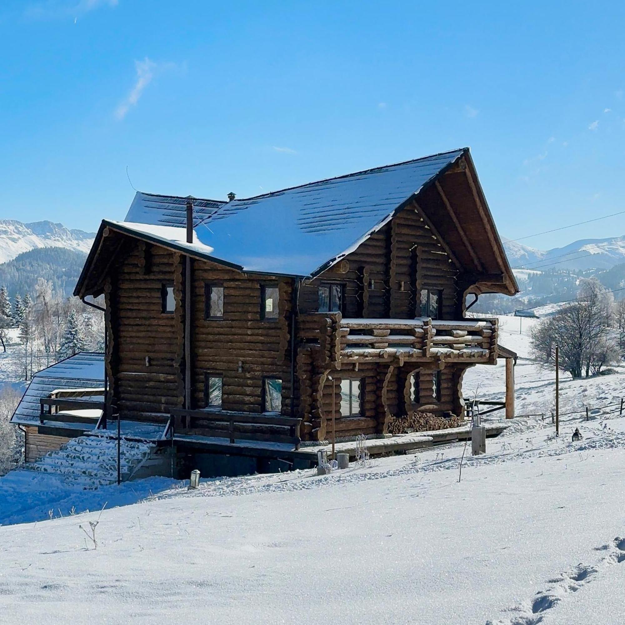 The Barn Villa Sirnea Exterior photo