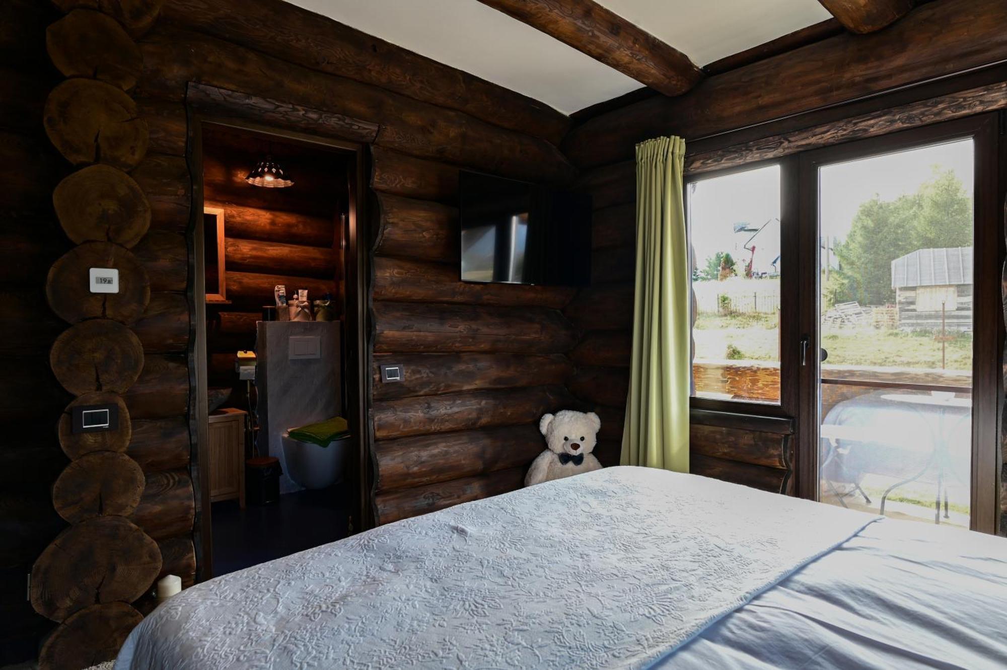 The Barn Villa Sirnea Exterior photo