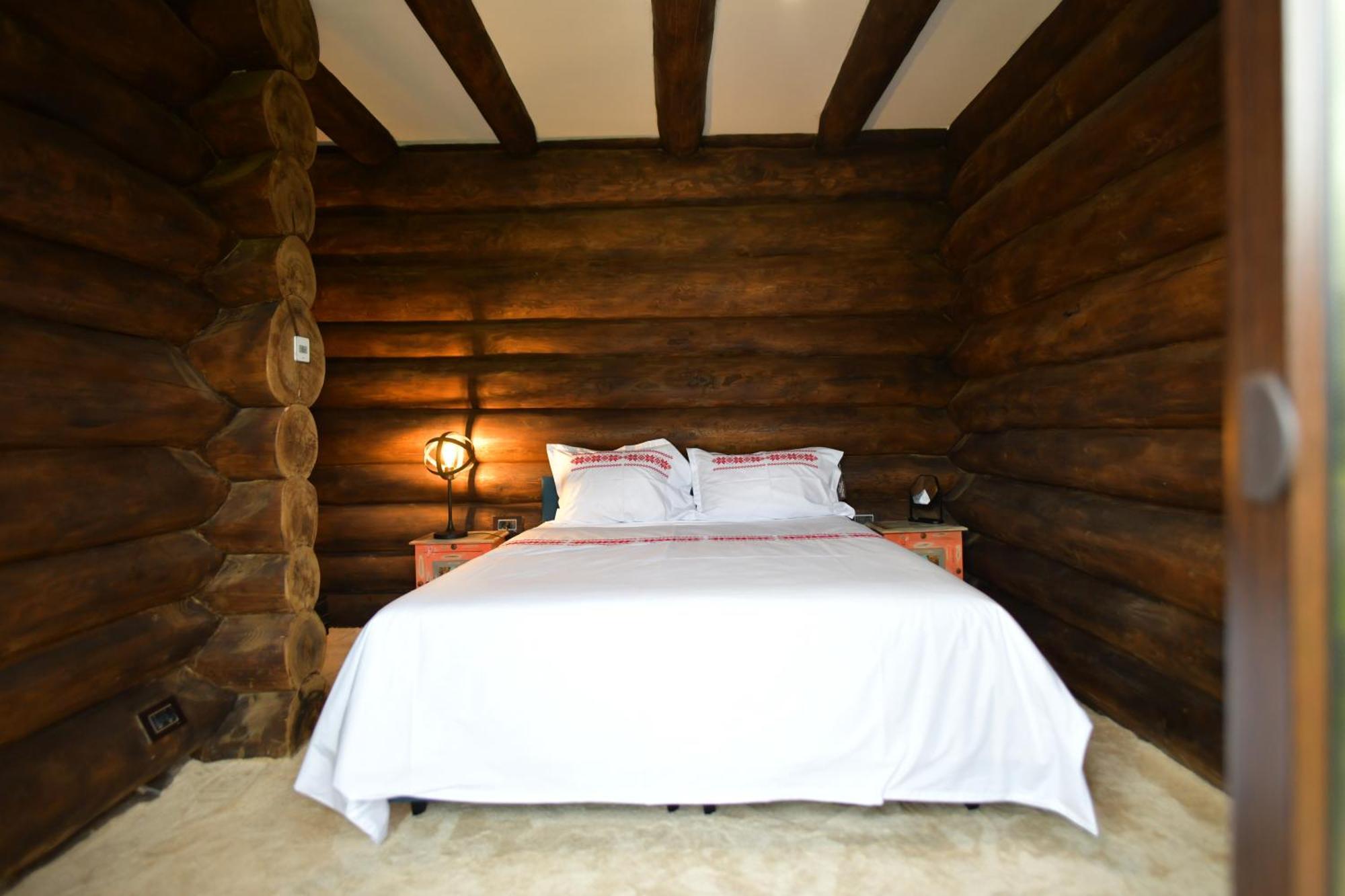 The Barn Villa Sirnea Exterior photo