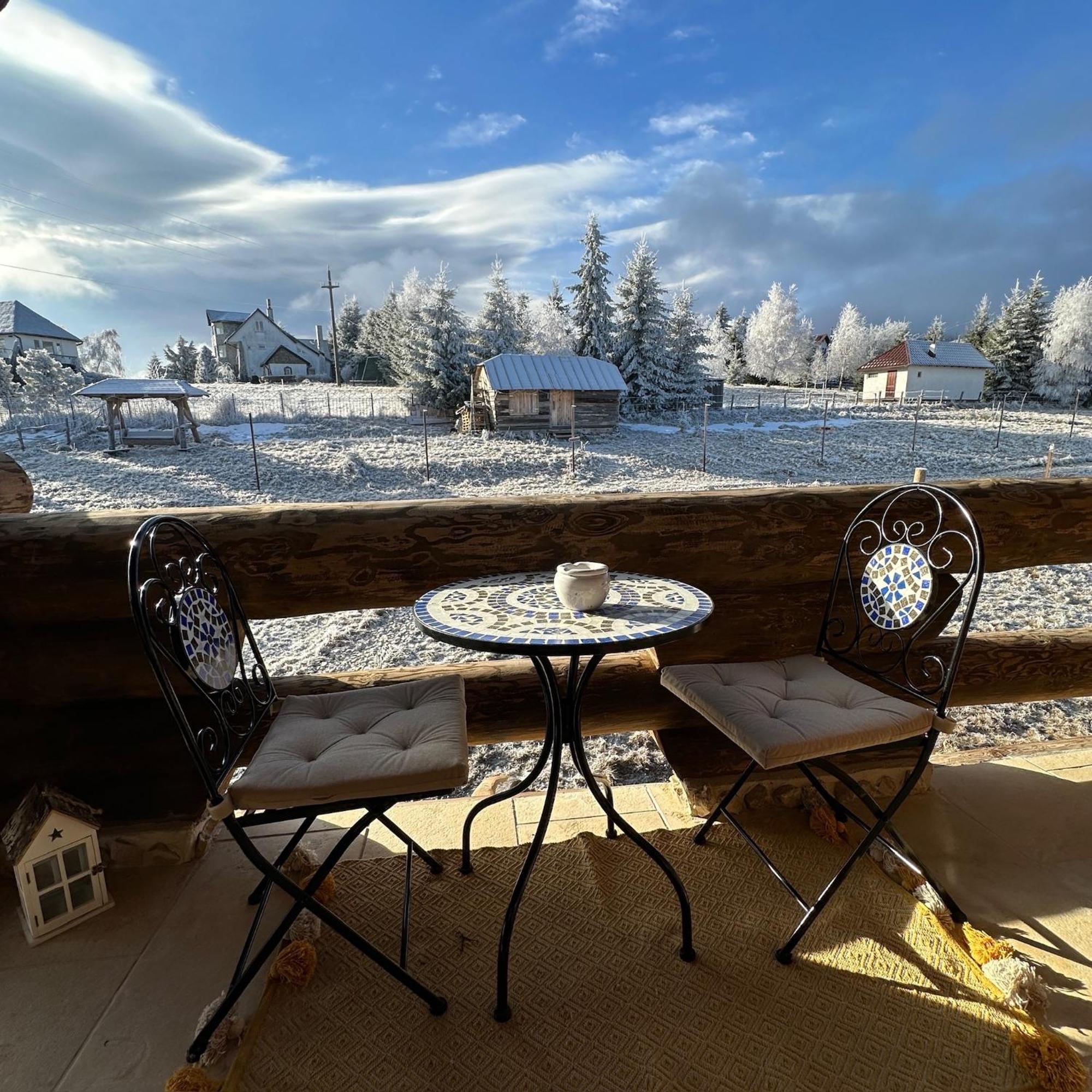 The Barn Villa Sirnea Exterior photo