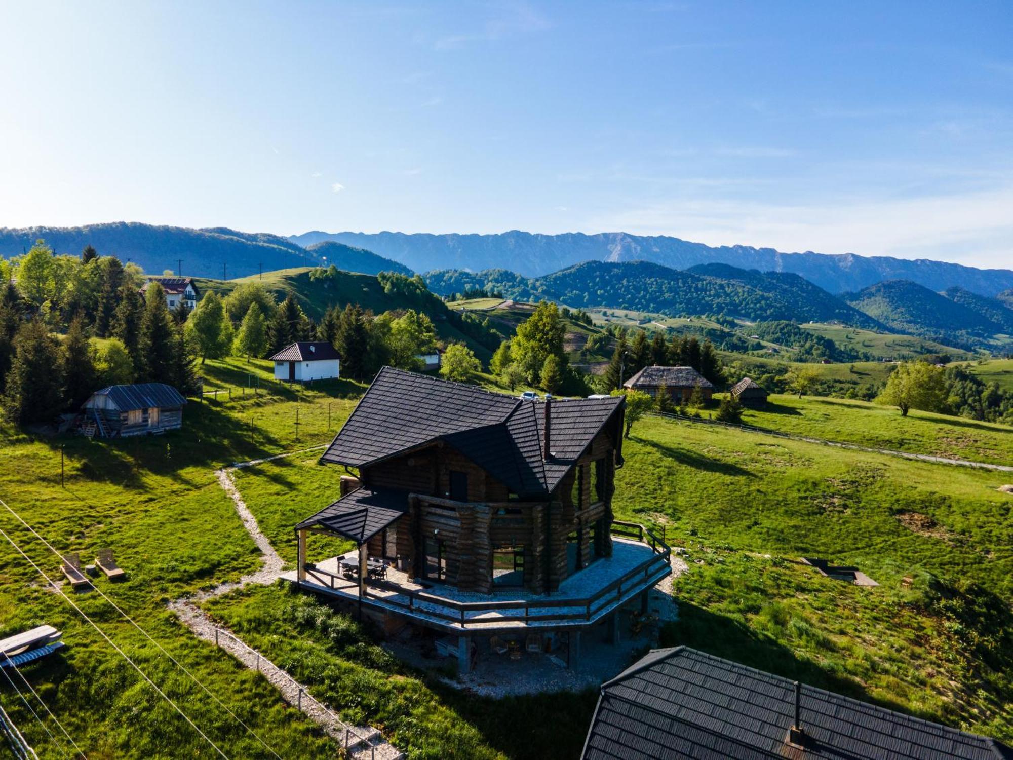 The Barn Villa Sirnea Exterior photo